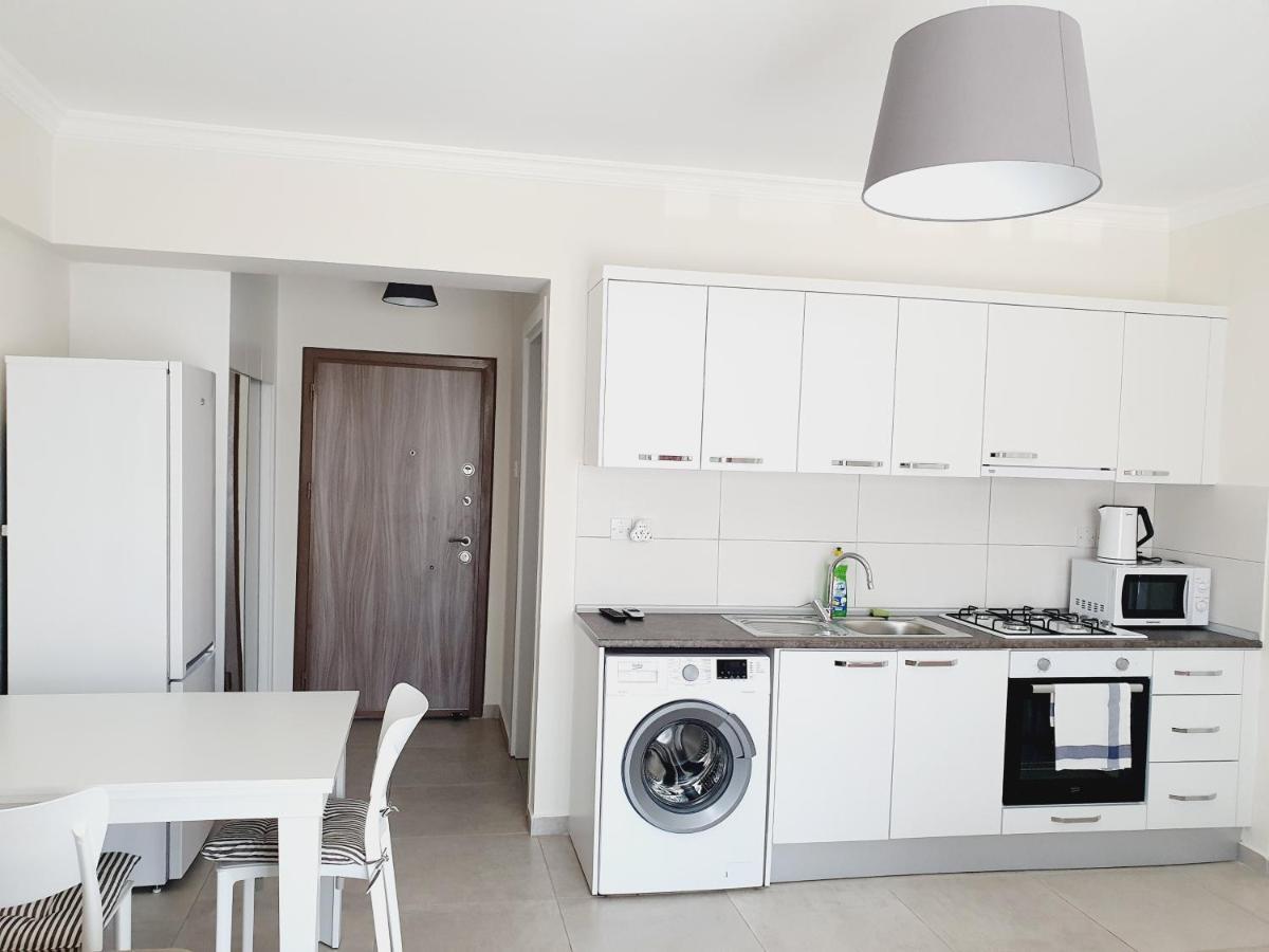 Royal Life Poseidon B Appartement Agios Georgios  Buitenkant foto