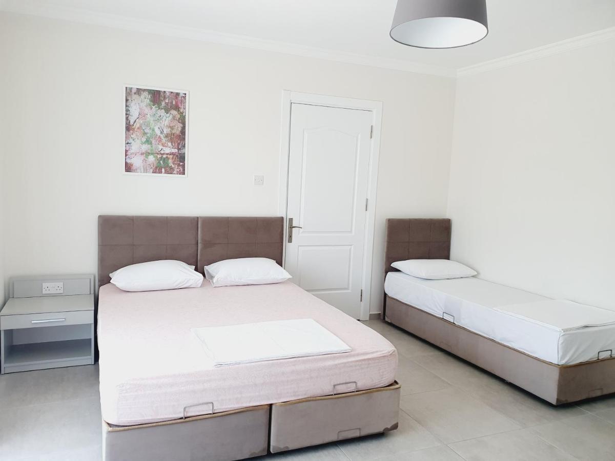 Royal Life Poseidon B Appartement Agios Georgios  Buitenkant foto