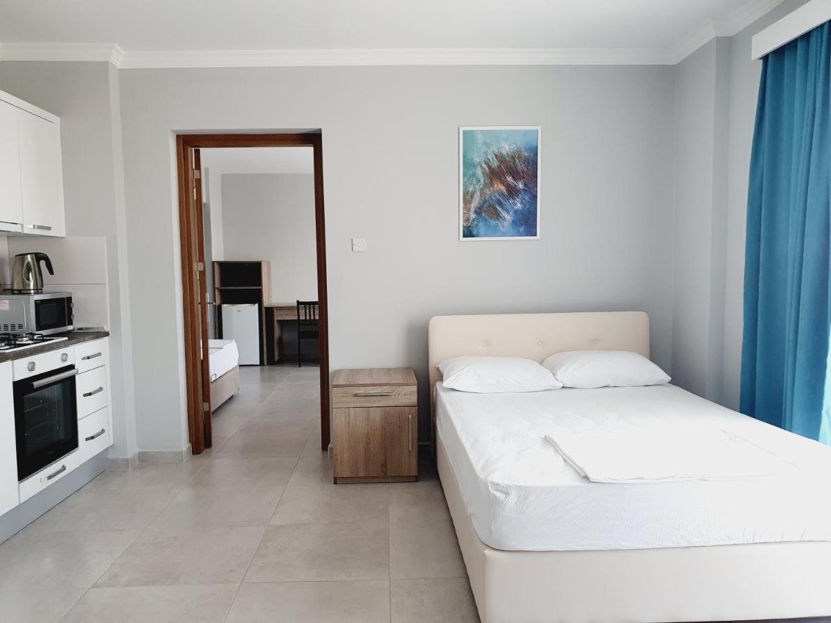 Royal Life Poseidon B Appartement Agios Georgios  Buitenkant foto
