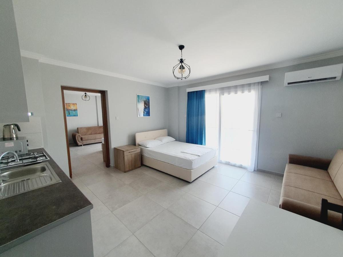 Royal Life Poseidon B Appartement Agios Georgios  Buitenkant foto
